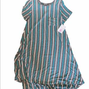 🆕 M Carly dress by Lularoe